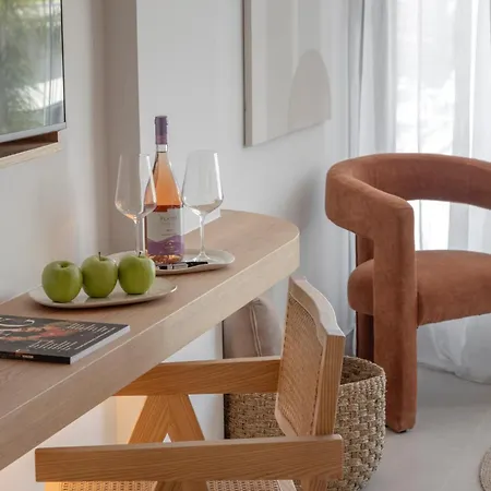 Hills & By Brown 4* Pafos
